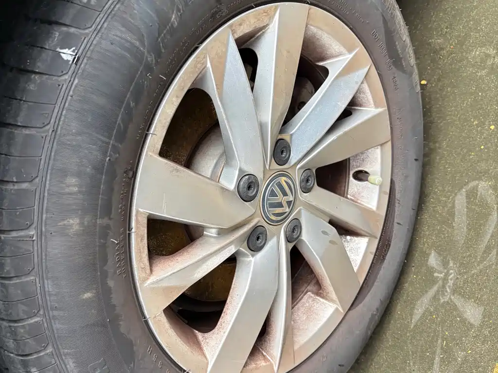 Volkswagen Passat PHEV — миниатюра 8