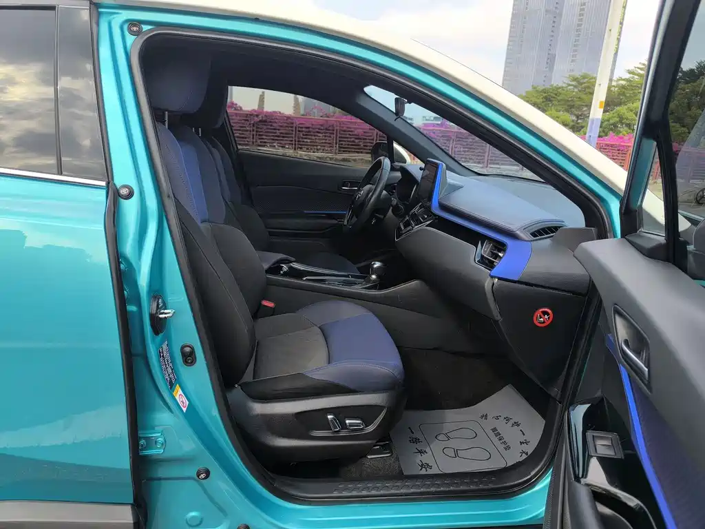 Toyota C-HR — миниатюра 10