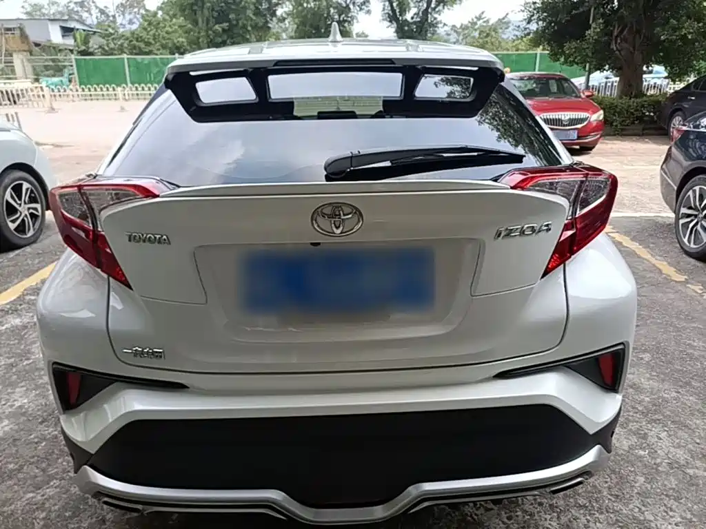 Toyota IZOA — миниатюра 6