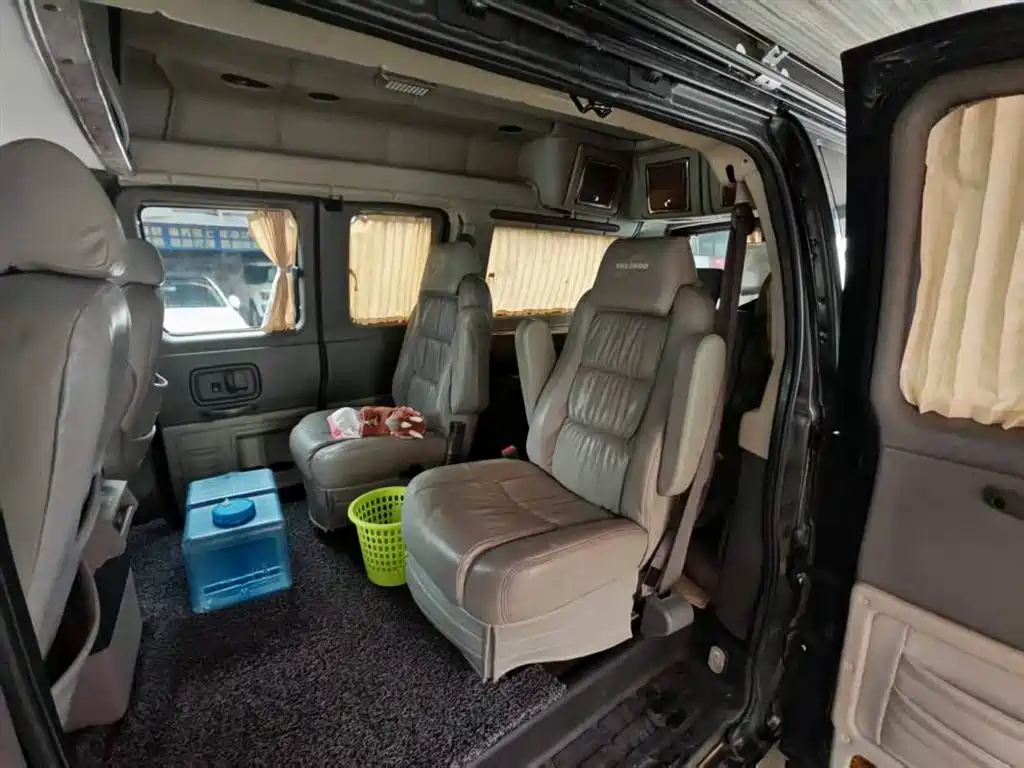 GMC Savana 2007 5.3L 7 мест