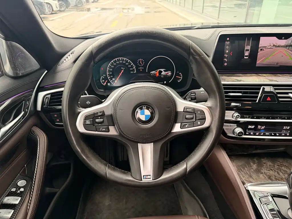 BMW 5 Series — миниатюра 16