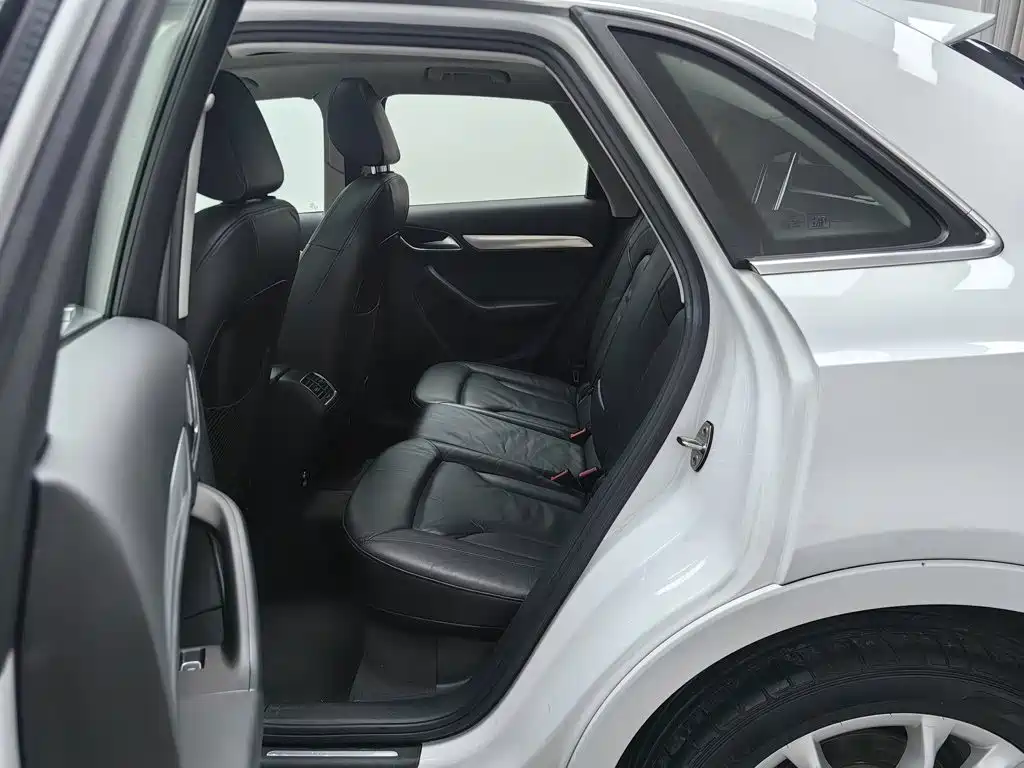 Audi Q3 — миниатюра 15