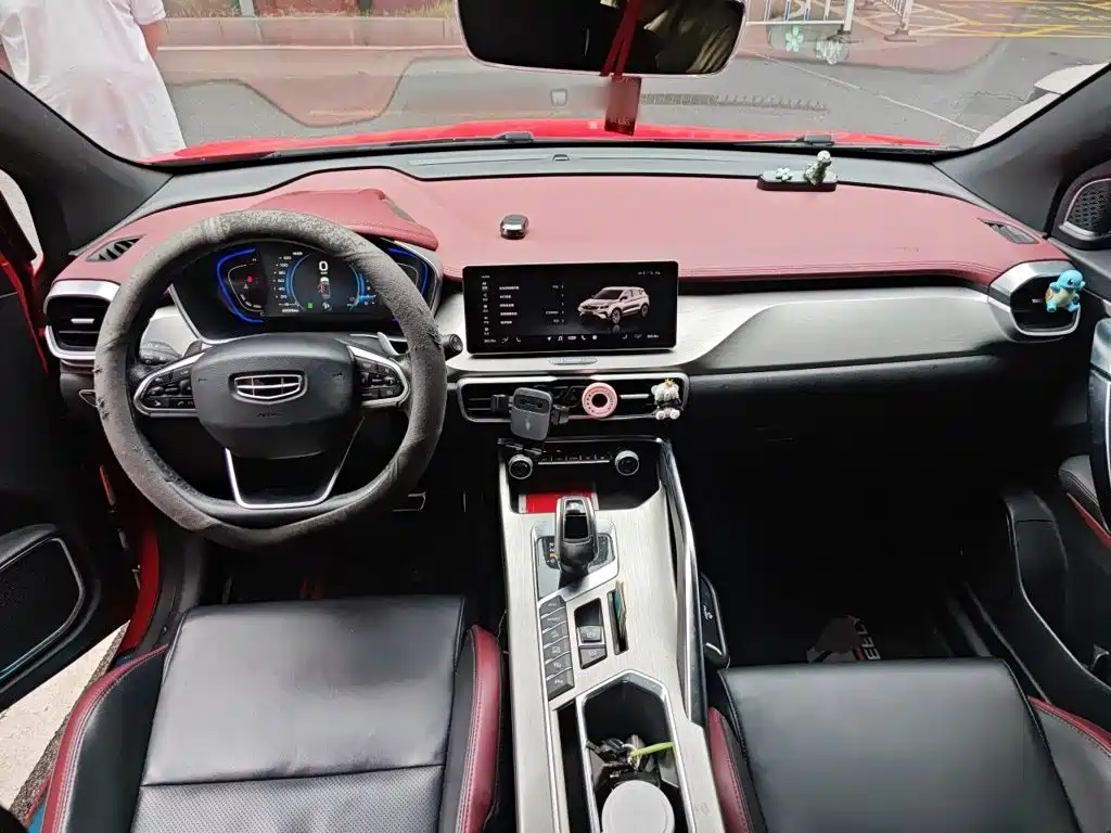 Geely Binyue — миниатюра 5