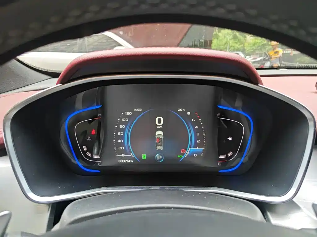 Geely Binyue — миниатюра 7