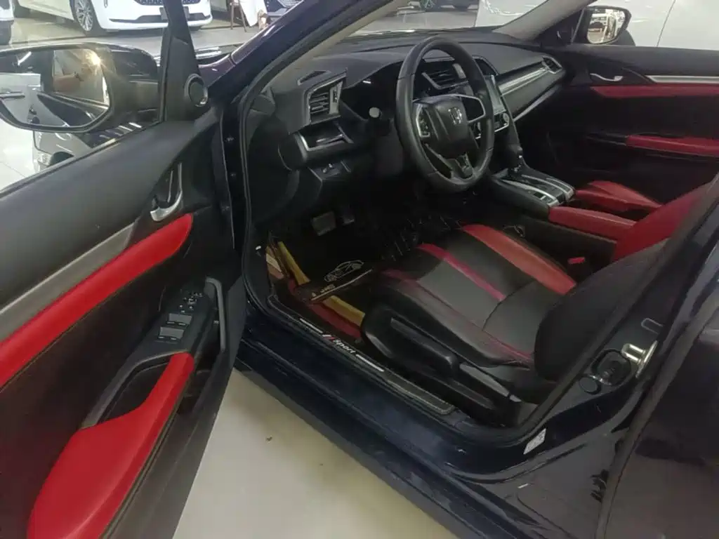 Honda Civic — миниатюра 16