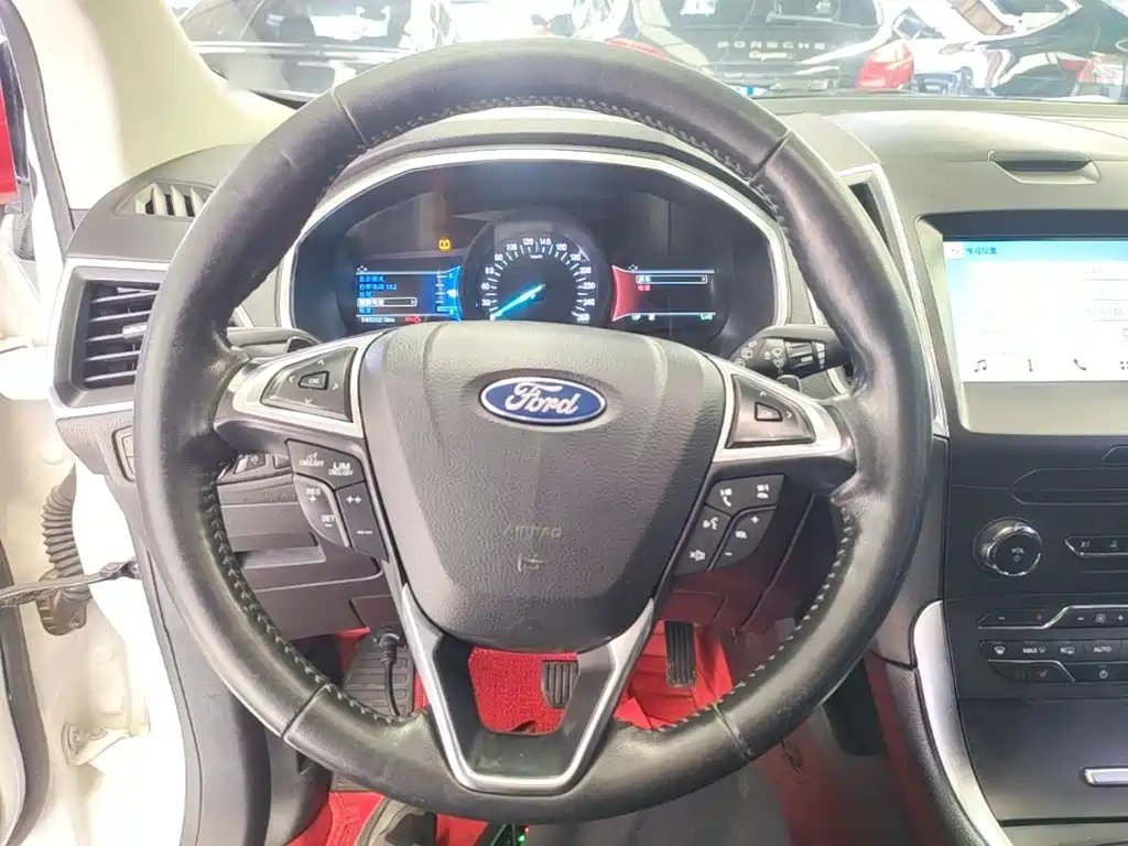 Ford Edge — миниатюра 11