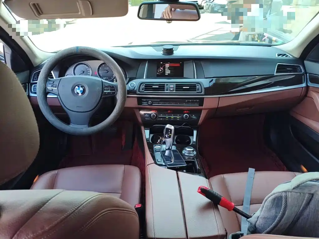 BMW 5 Series — миниатюра 14