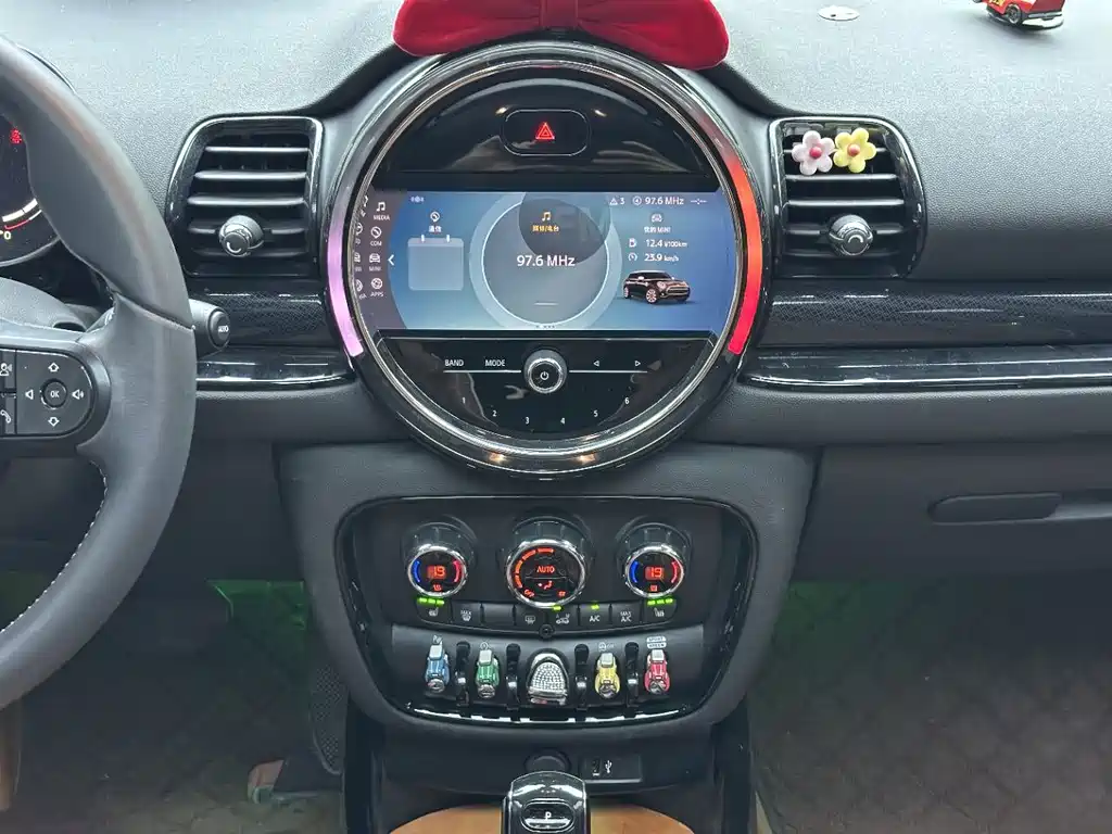 MINI Mini Clubman — миниатюра 12