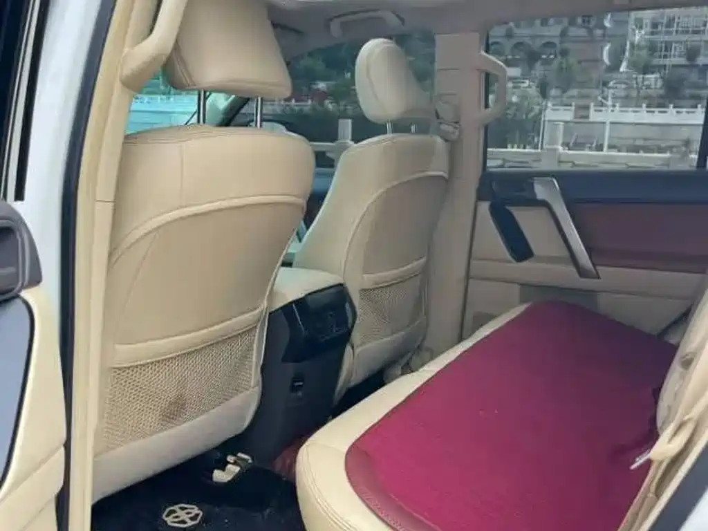 Toyota Prado — миниатюра 4