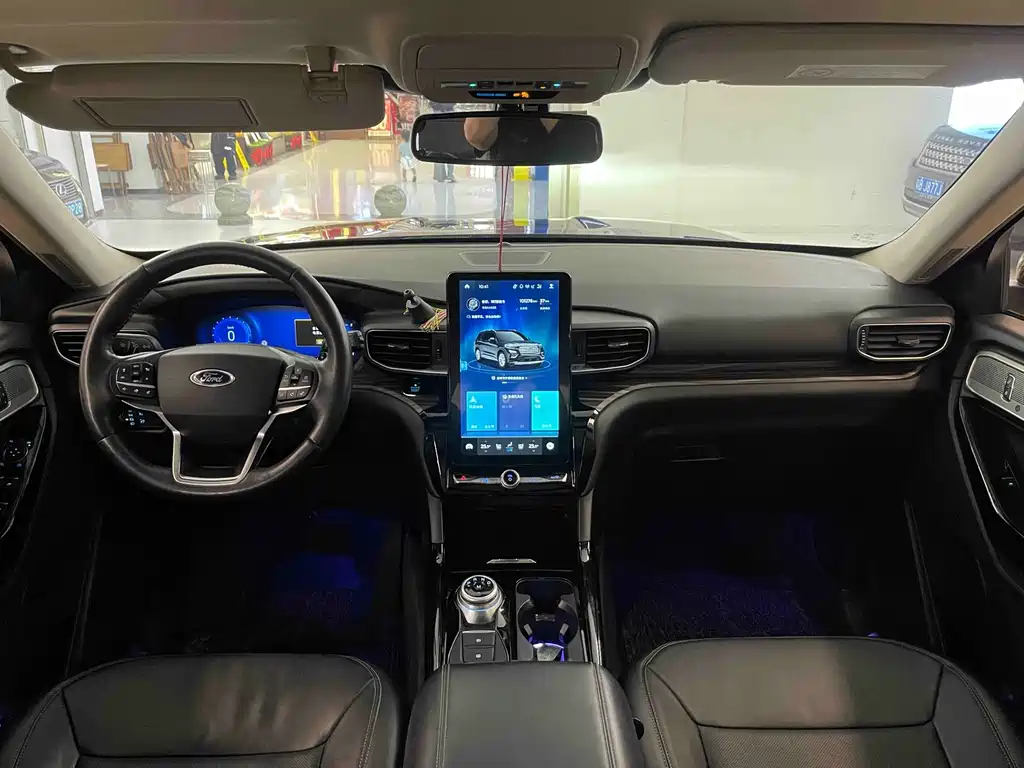 Ford Explorer — миниатюра 10