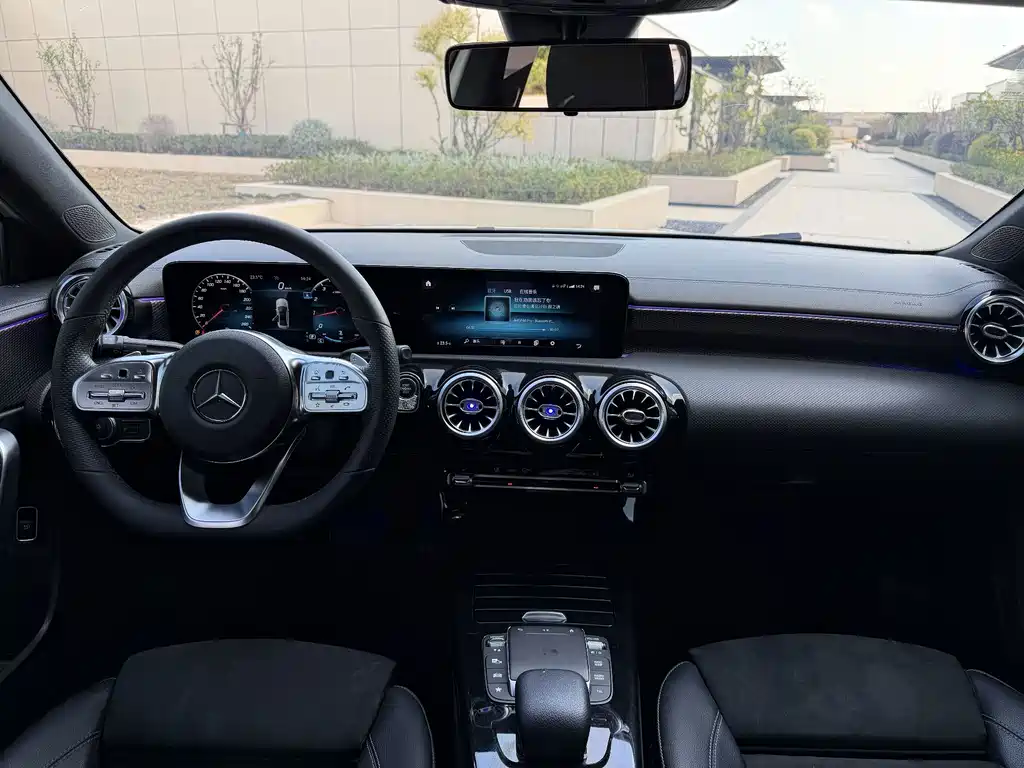 Mercedes-Benz A-Class — миниатюра 10