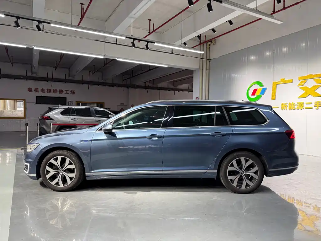 Volkswagen Viloran New Energy — миниатюра 7