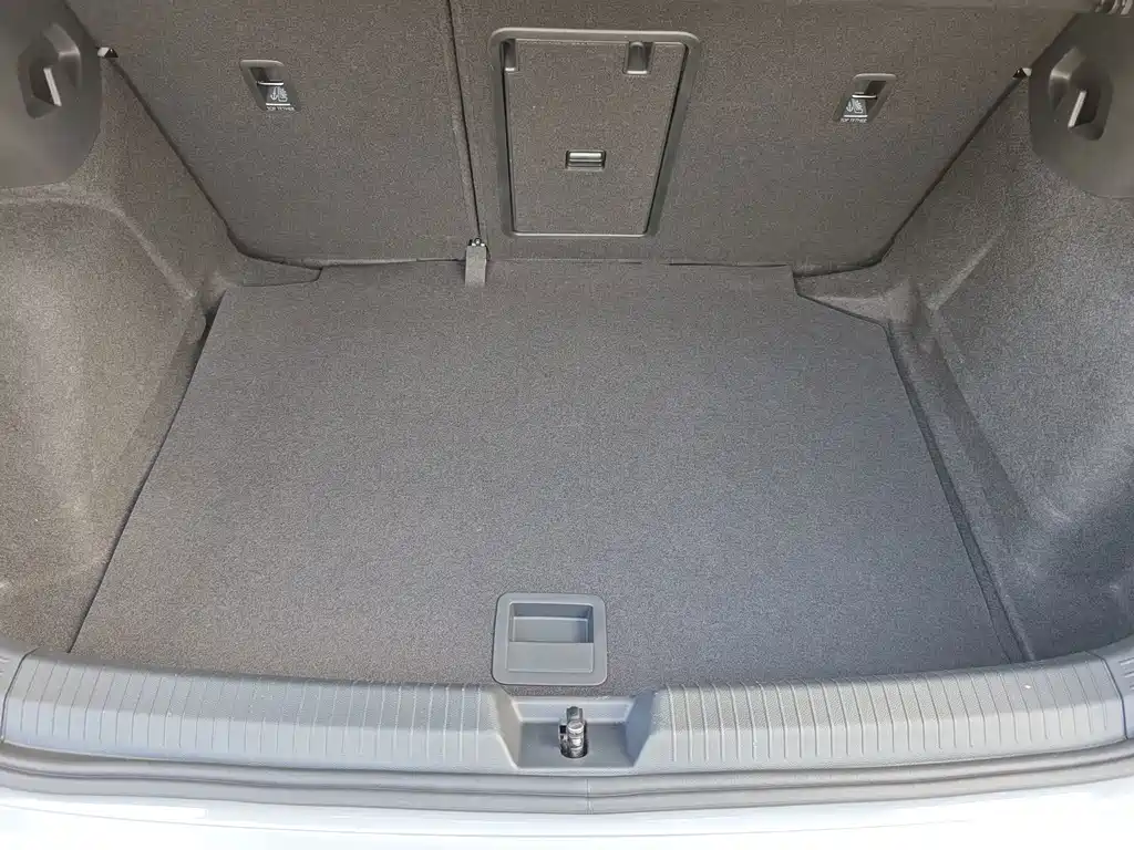 Volkswagen Golf — миниатюра 25