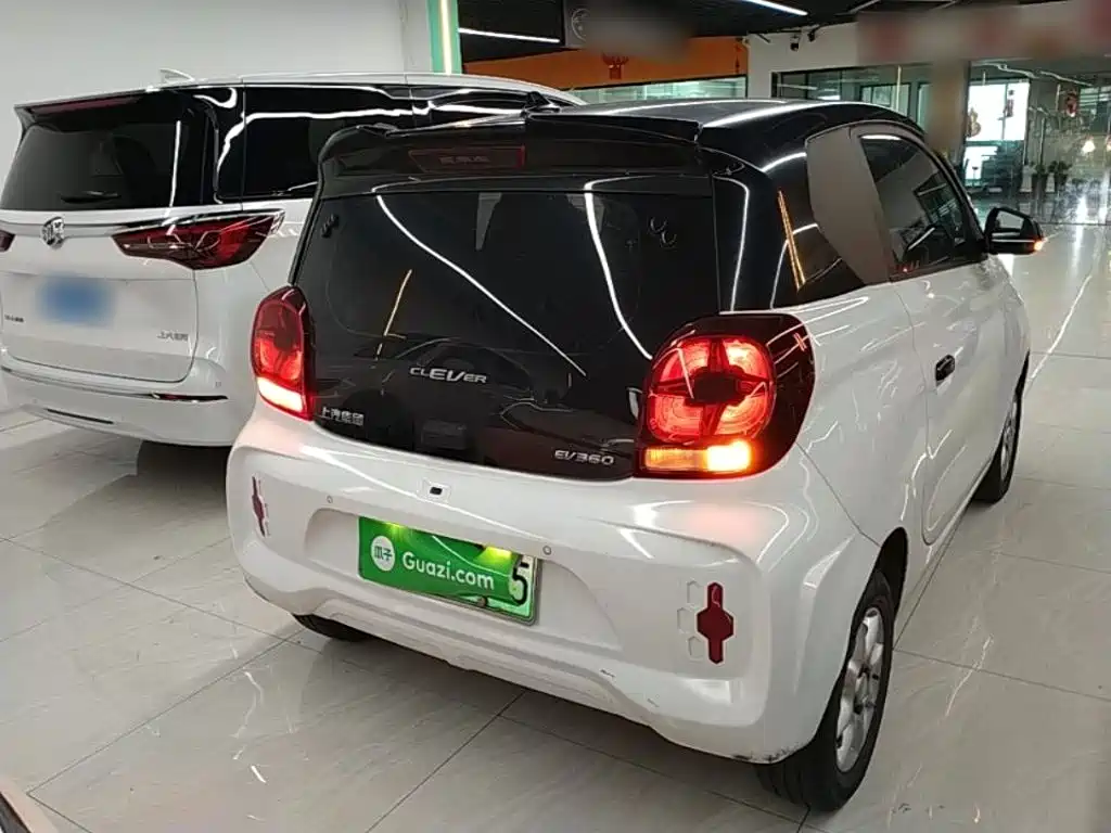 Roewe Clever — миниатюра 7