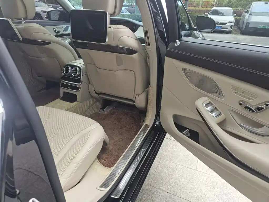 Mercedes-Benz S-Class — миниатюра 6