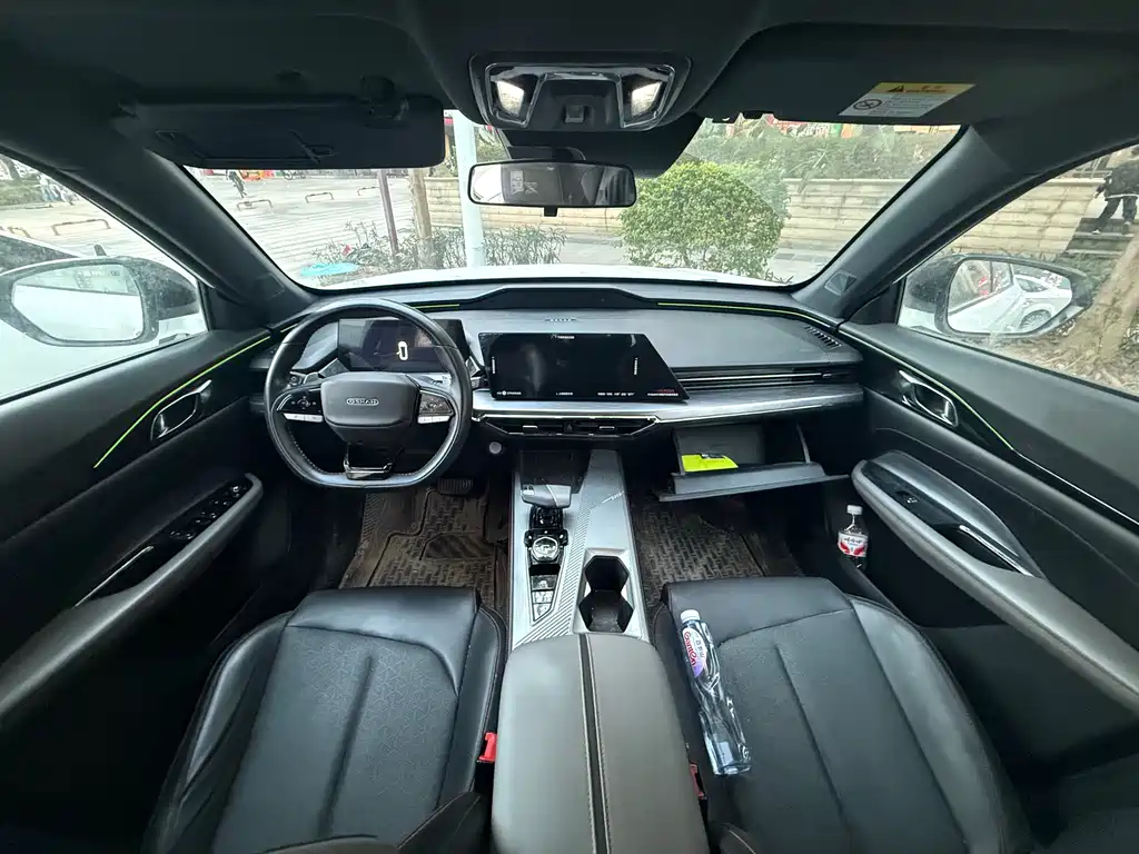 CHANGAN CHANGAN AUCHAN Z6 NEW ENERGY