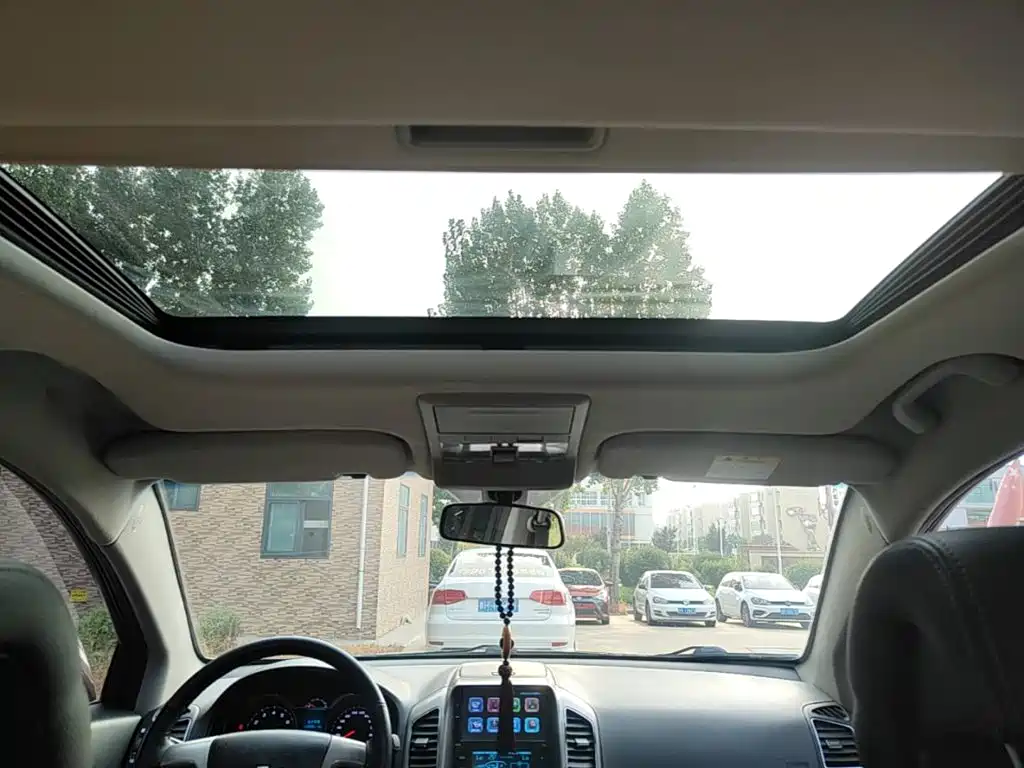 Chevrolet Captiva — миниатюра 18