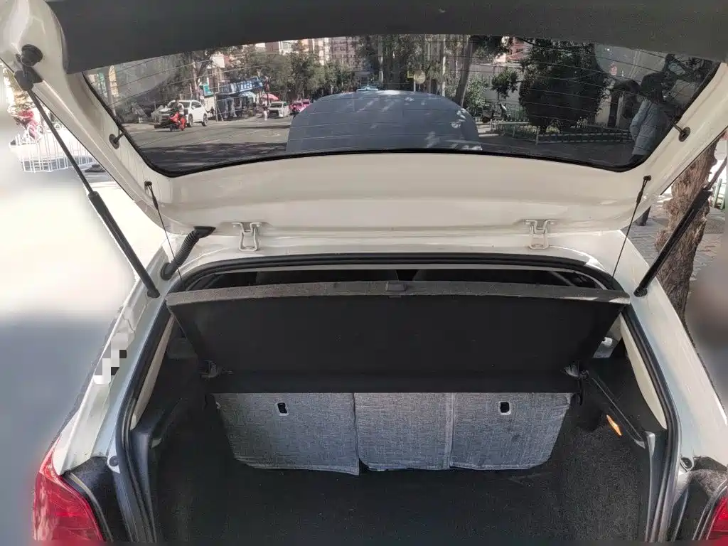 Volkswagen Polo — миниатюра 15