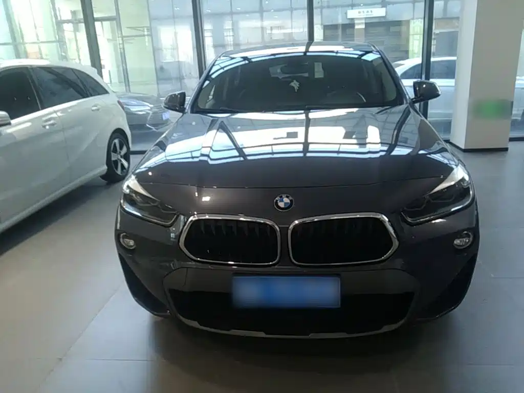 BMW X2 (Import) — миниатюра 3
