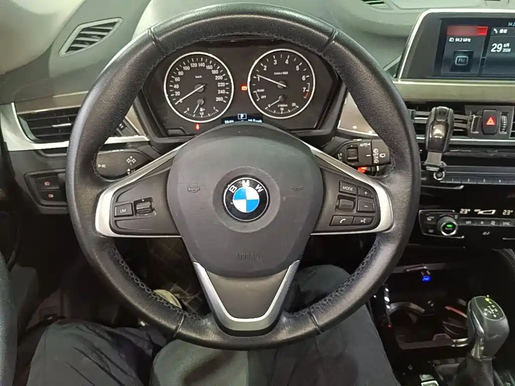 BMW X1 — миниатюра 11