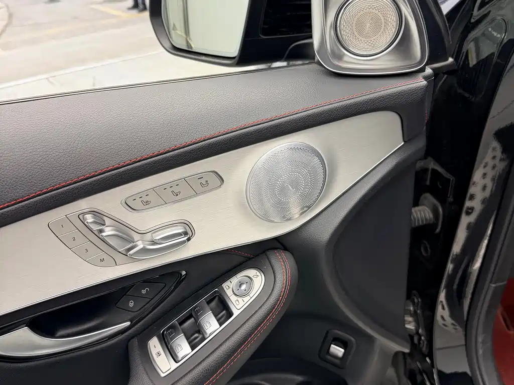 MERCEDES-BENZ GLC AMG