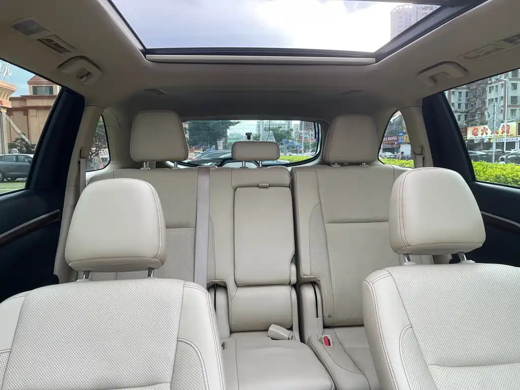 Toyota Highlander — миниатюра 19
