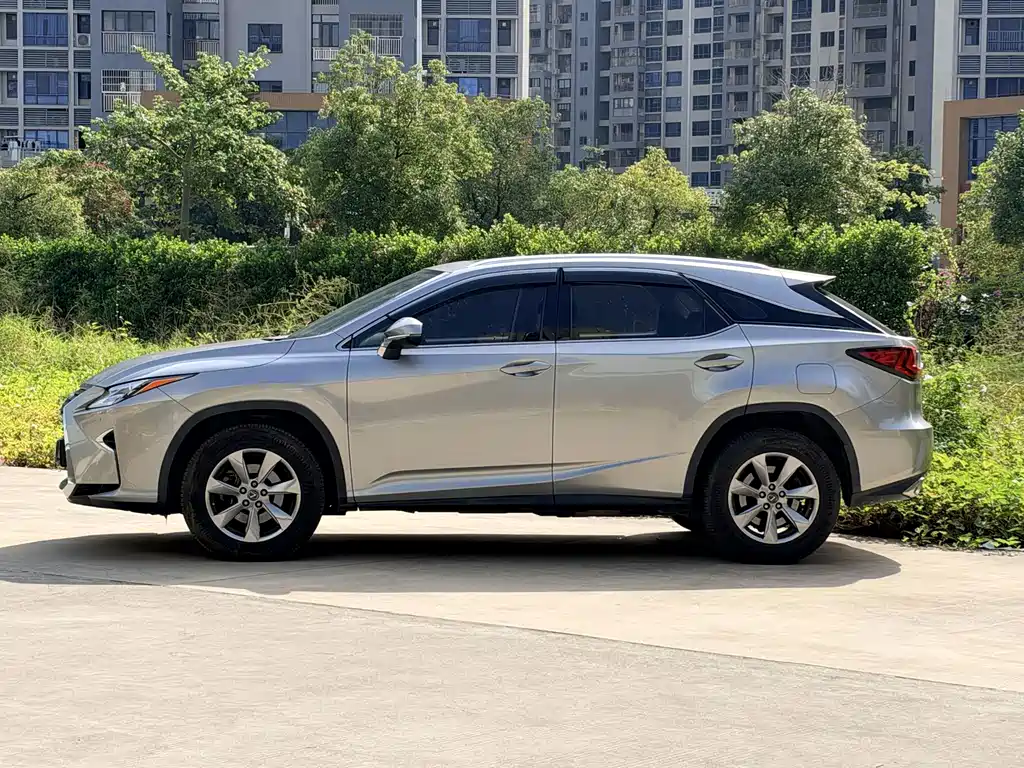 Lexus RX — миниатюра 6