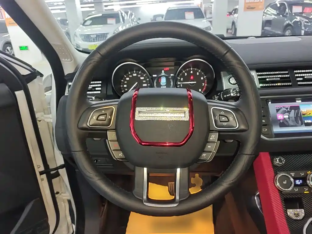 Land Rover Evoque — миниатюра 11