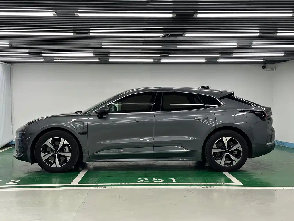 ZEEKR EXTREME KRYPTON 001