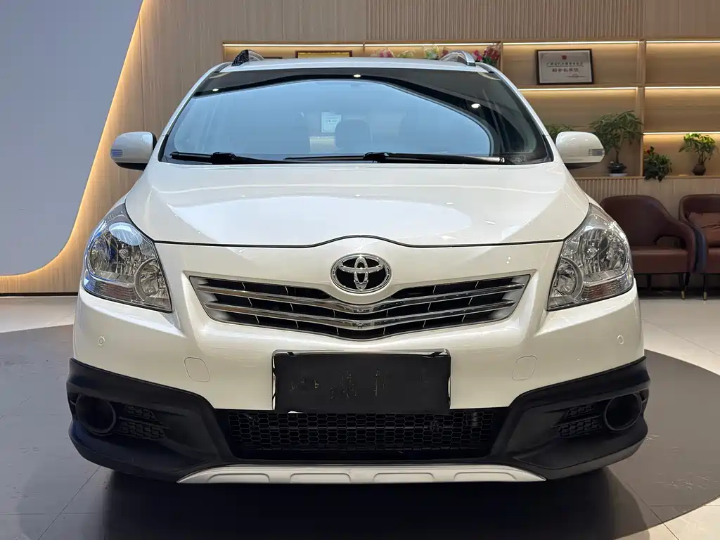 Toyota Verso 2015 180E CVT
