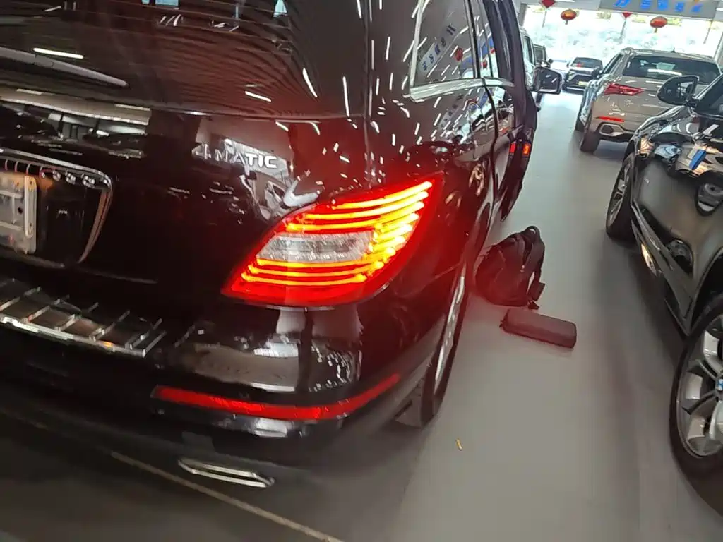 Mercedes-Benz R-Class — миниатюра 8