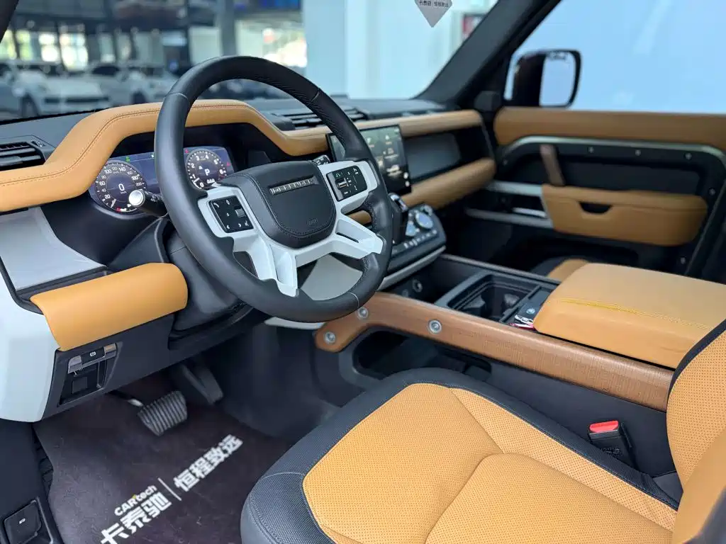Land Rover Defender — миниатюра 27