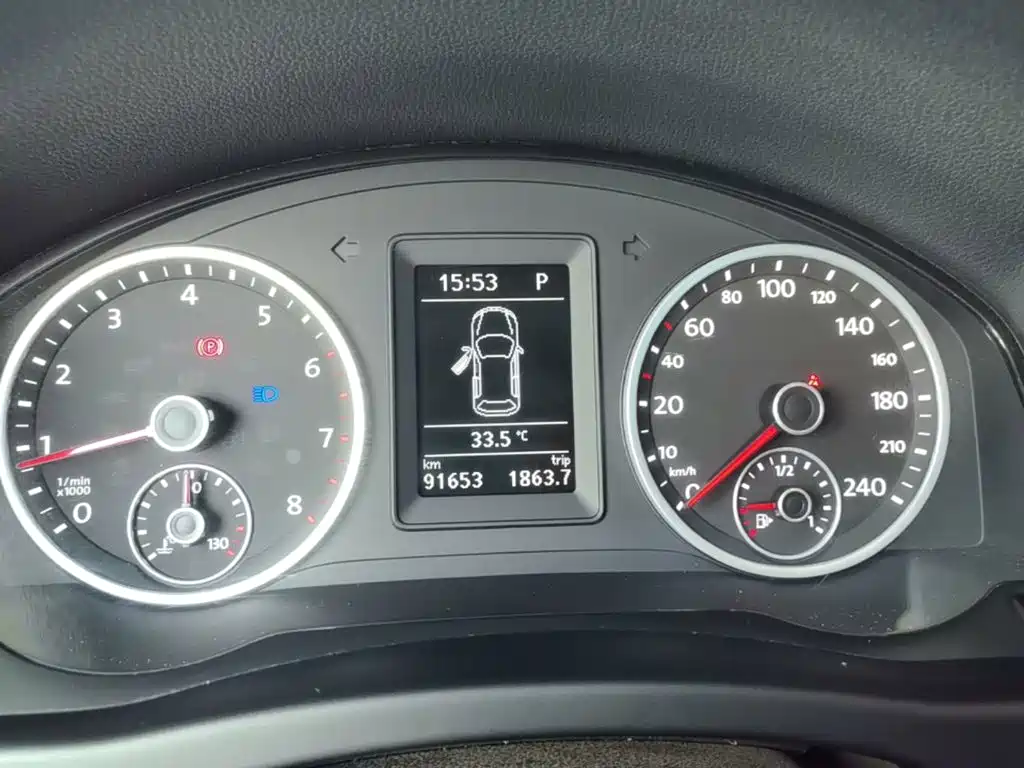 Volkswagen Tiguan — миниатюра 12