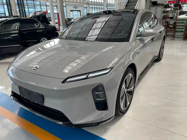 NIO ET5T