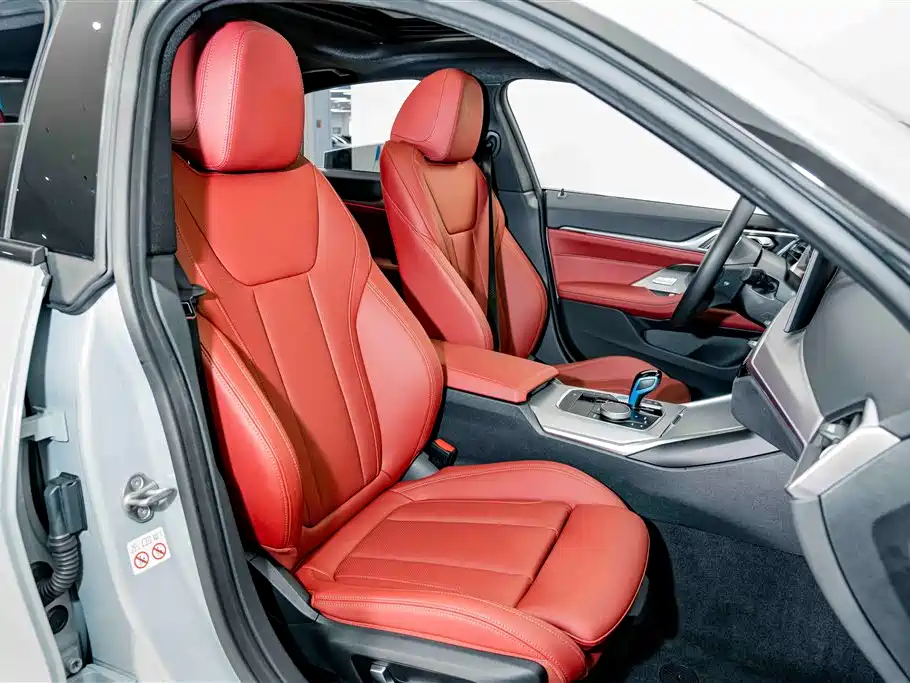 BMW i4 — миниатюра 19