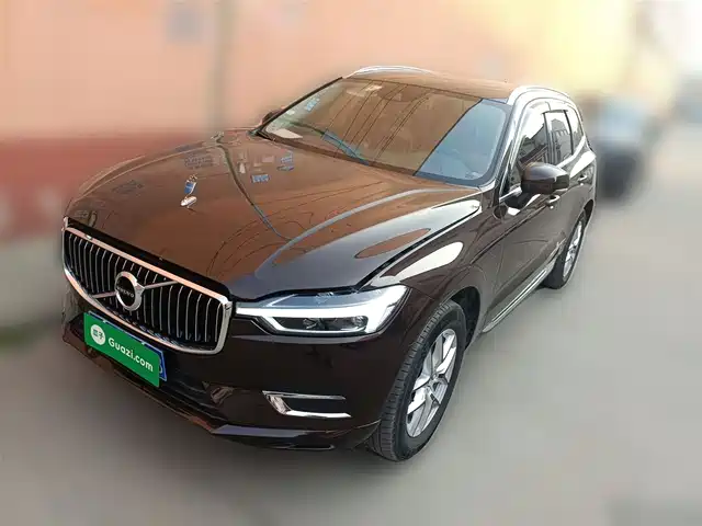 VOLVO XC60 2020
