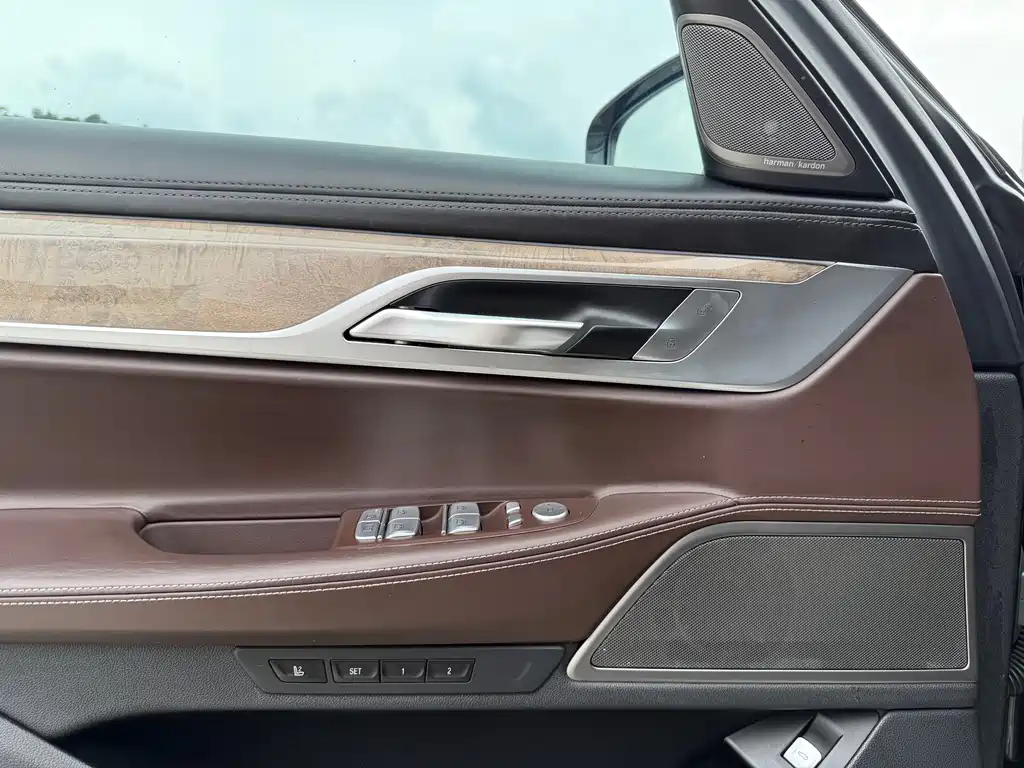 BMW 7 Series — фотографии объявления, Фото 19