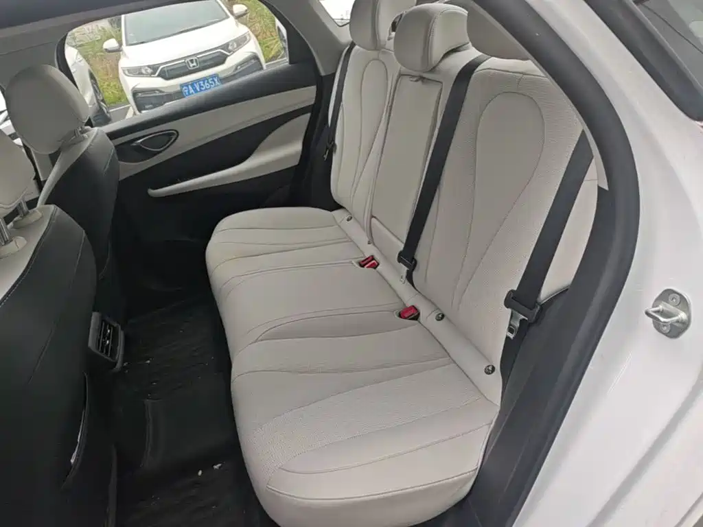 BYD Seal 05 DM-i — миниатюра 17