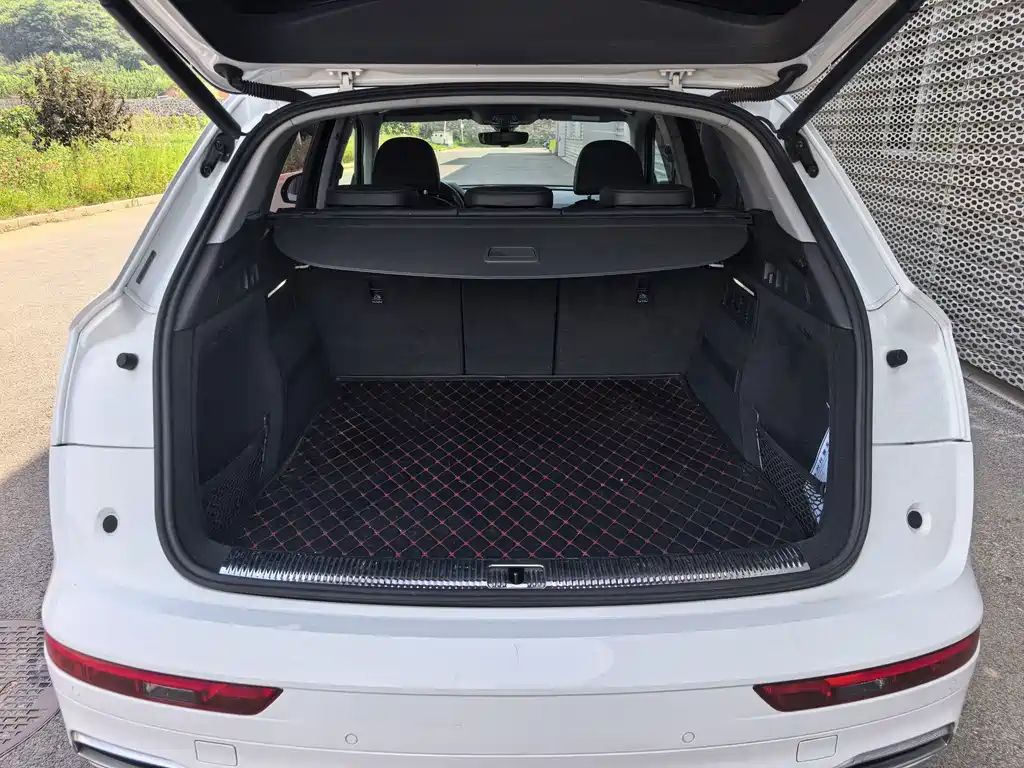 Audi Q5L — миниатюра 9