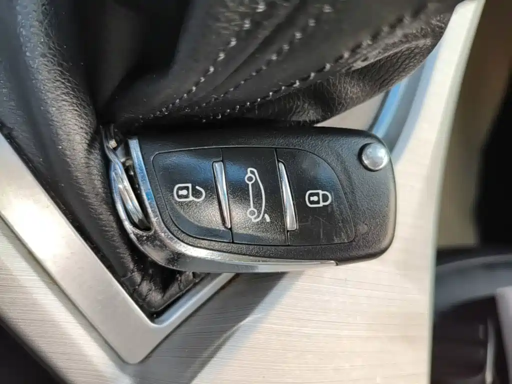 Geely Vision — миниатюра 9