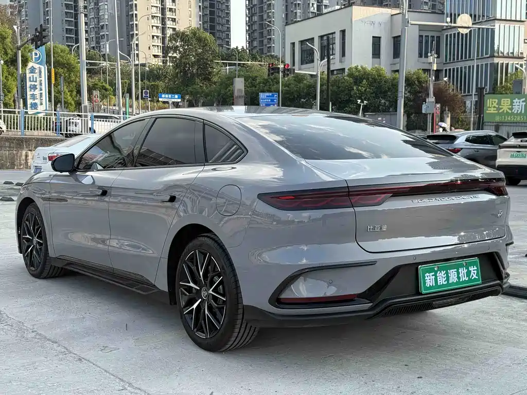 BYD Han — миниатюра 3