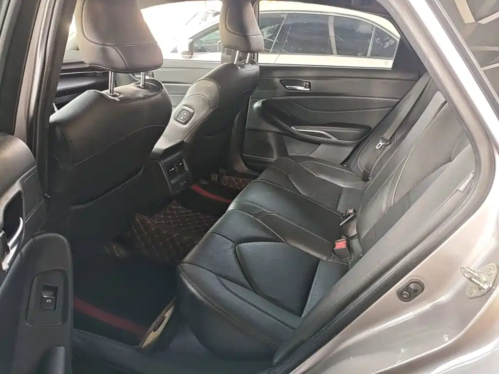 Toyota Avalon — миниатюра 17