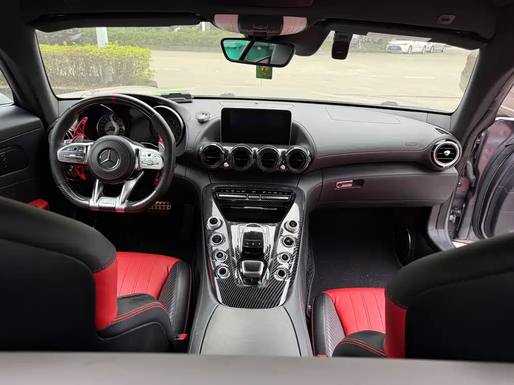 Mercedes-Benz AMG GT — миниатюра 10