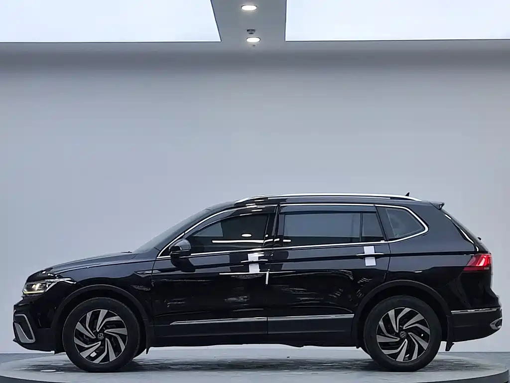 Volkswagen Tiguan L L 2023 280TSI AT