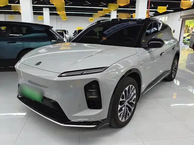 2025 Nio ES6