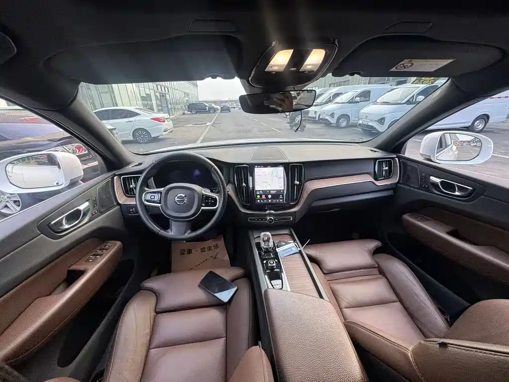Volvo XC60 — миниатюра 9