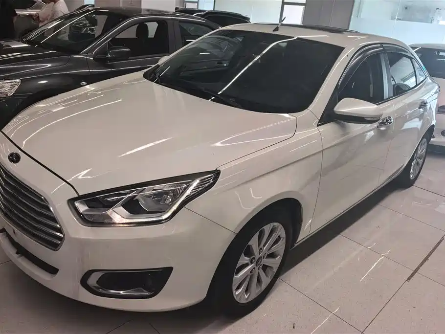 Купить Ford Escort