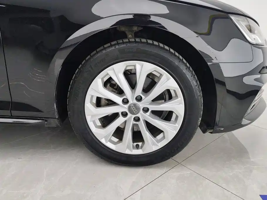 Audi A4L — миниатюра 6