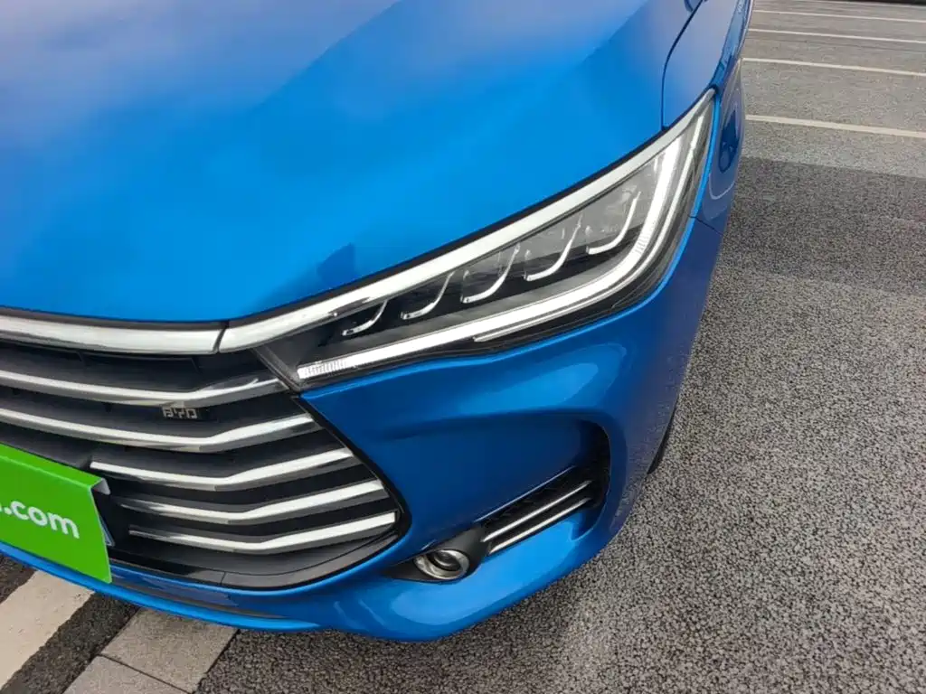 BYD MAX — миниатюра 24
