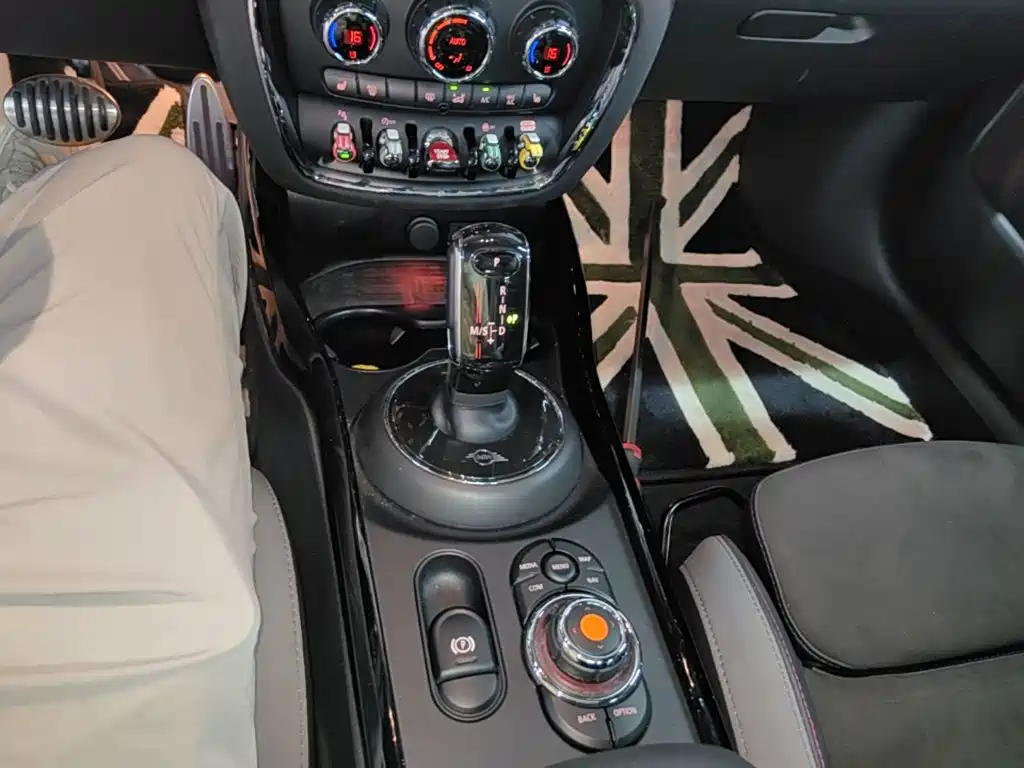 MINI Mini JCW Clubman — миниатюра 14